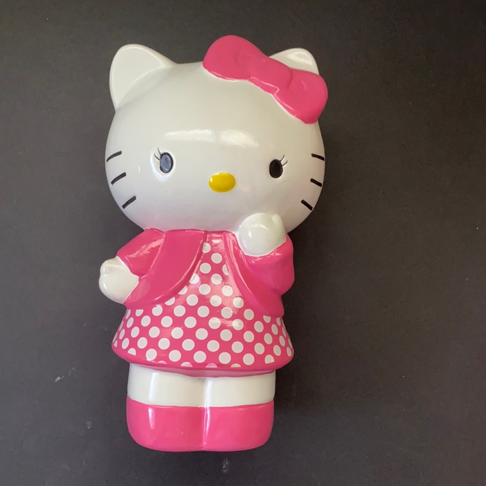 Hello Kitty bank